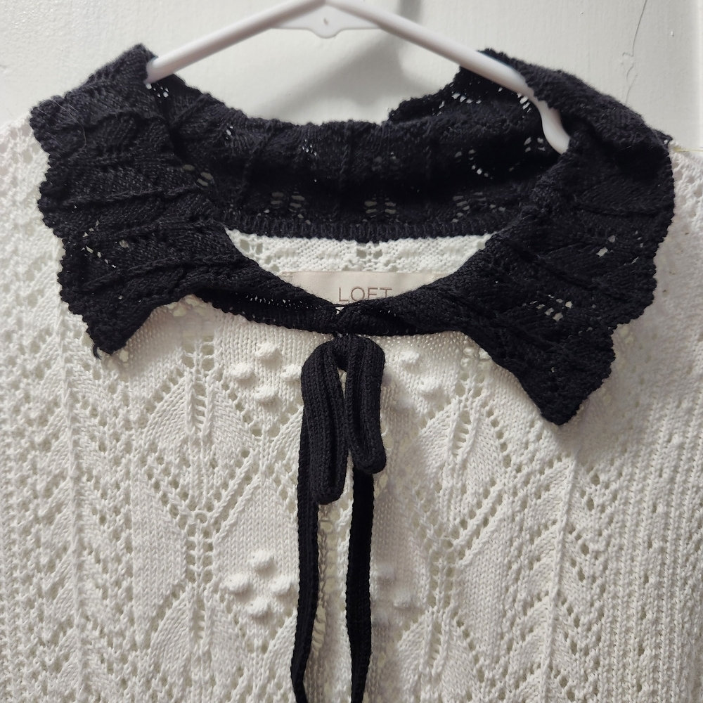 LOFT Women's Black and White Sweater